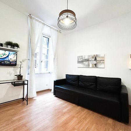 Apartment By The Colosseum - White Chic Flats Roma Exterior foto