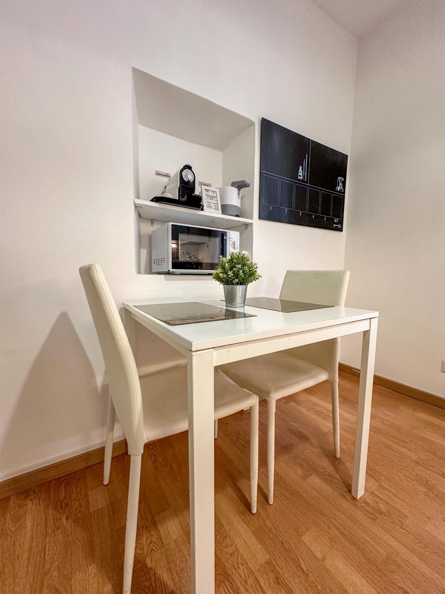 Apartment By The Colosseum - White Chic Flats Roma Exterior foto