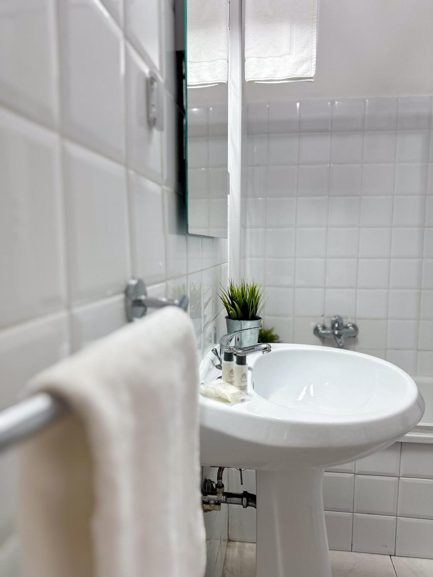Apartment By The Colosseum - White Chic Flats Roma Exterior foto