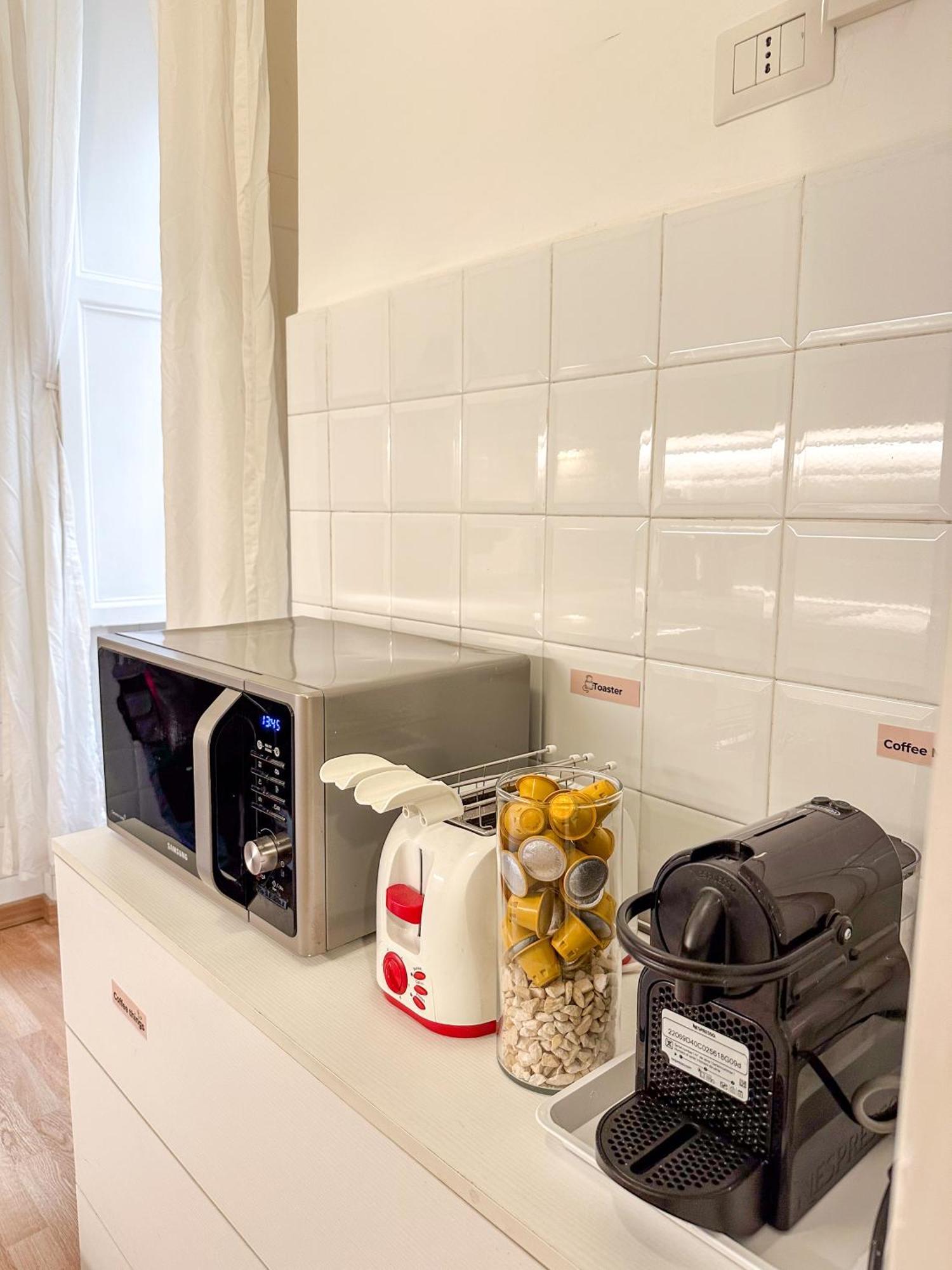 Apartment By The Colosseum - White Chic Flats Roma Exterior foto